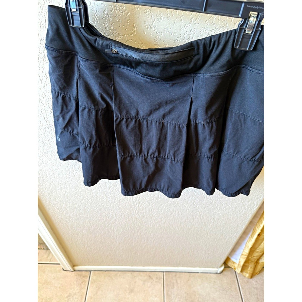 Lululemon Women's Black Athletic Skort Size 8 Pockets Zip Tennis Golf